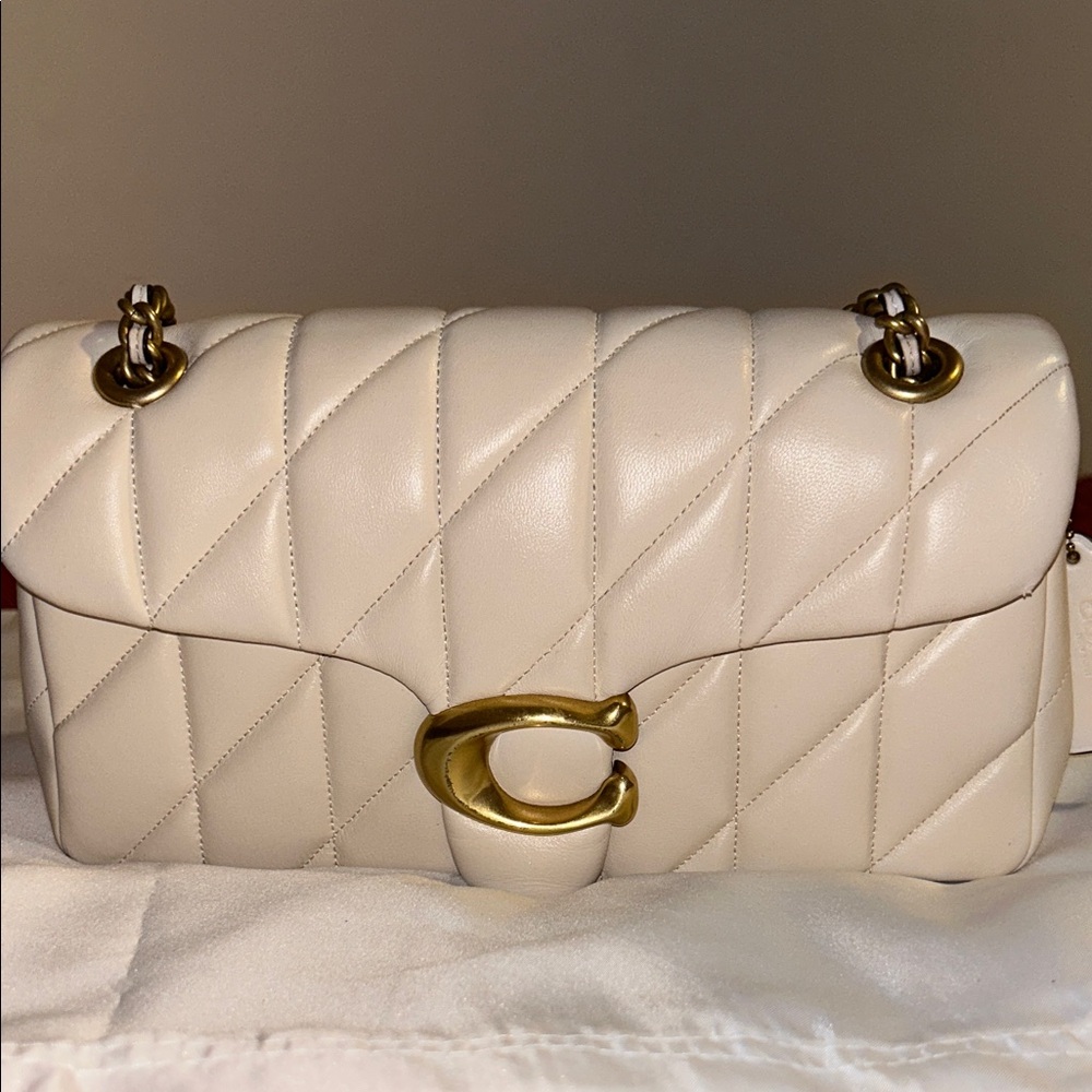 Coach Quilted Tabby 26 in Chalk